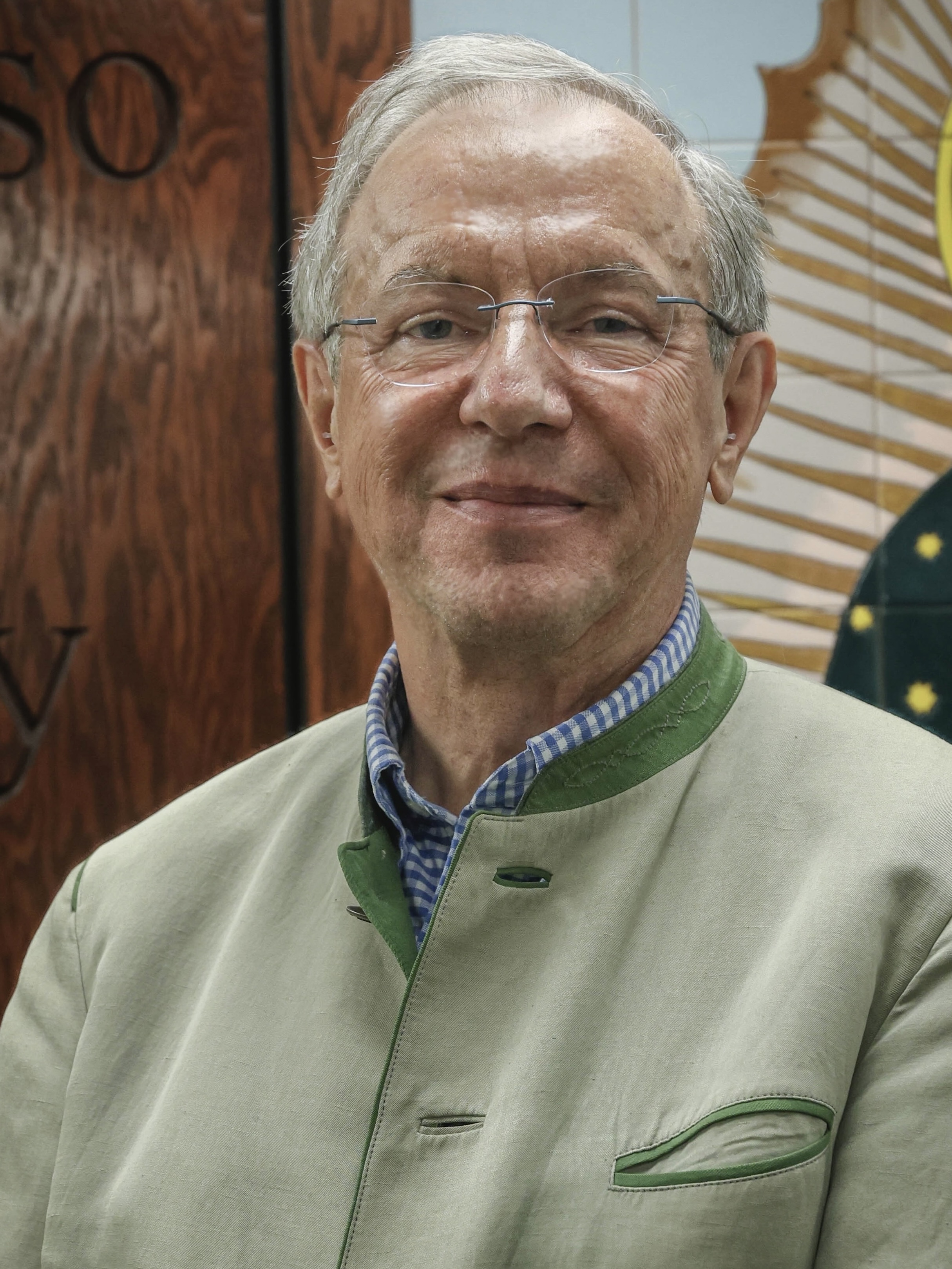 Dr. Michael Waldstein